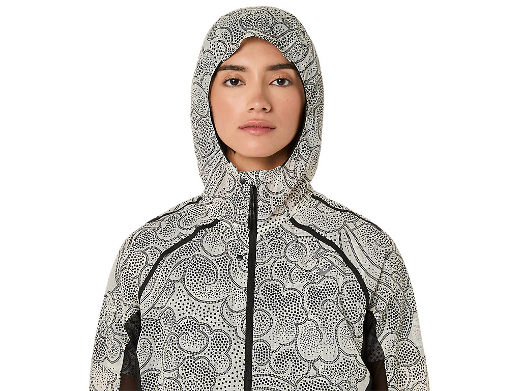 Asics Womens Limited Series Windbreaker | Cream - Image 6