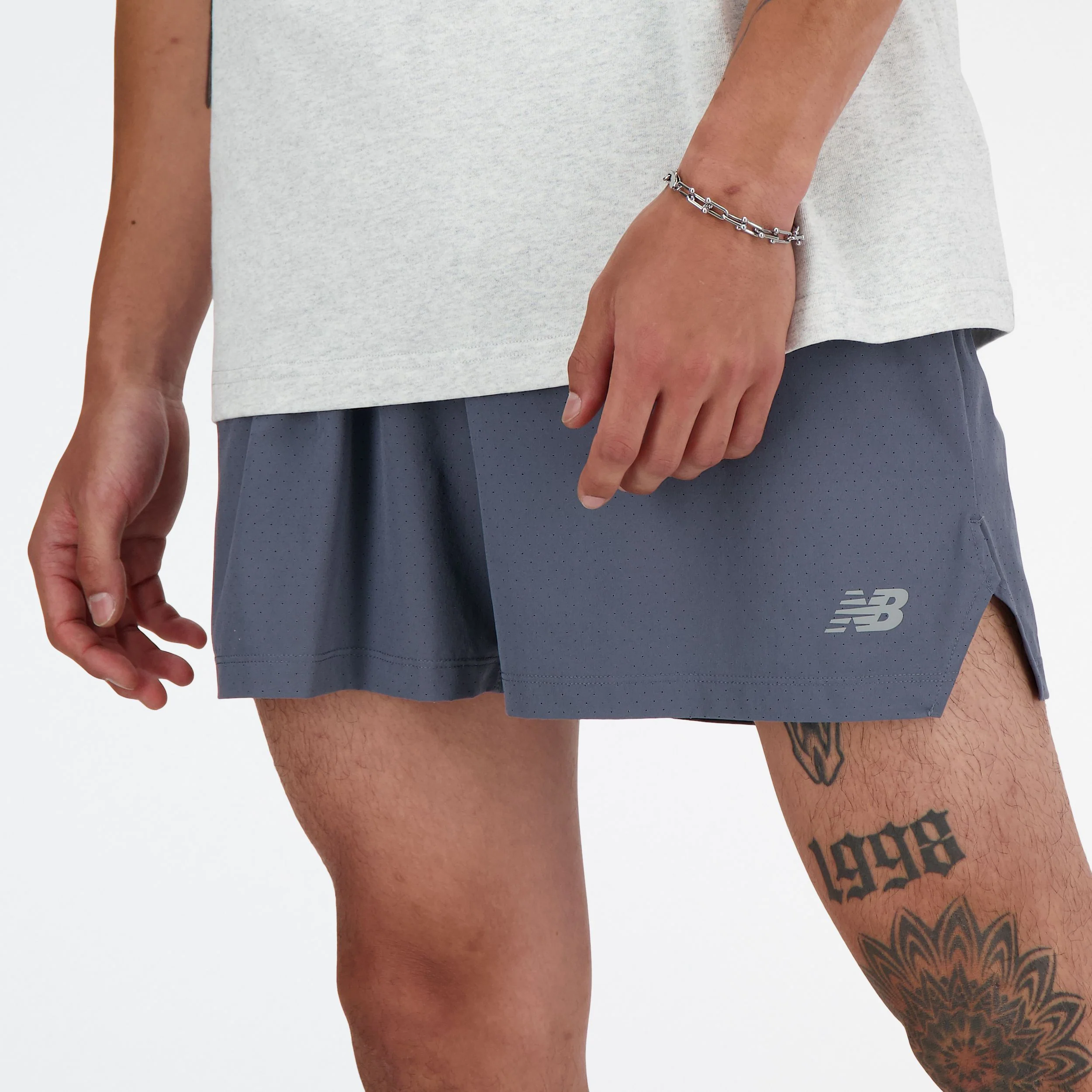 New Balance Mens RC 5" Short | Graphite Grey - Image 5