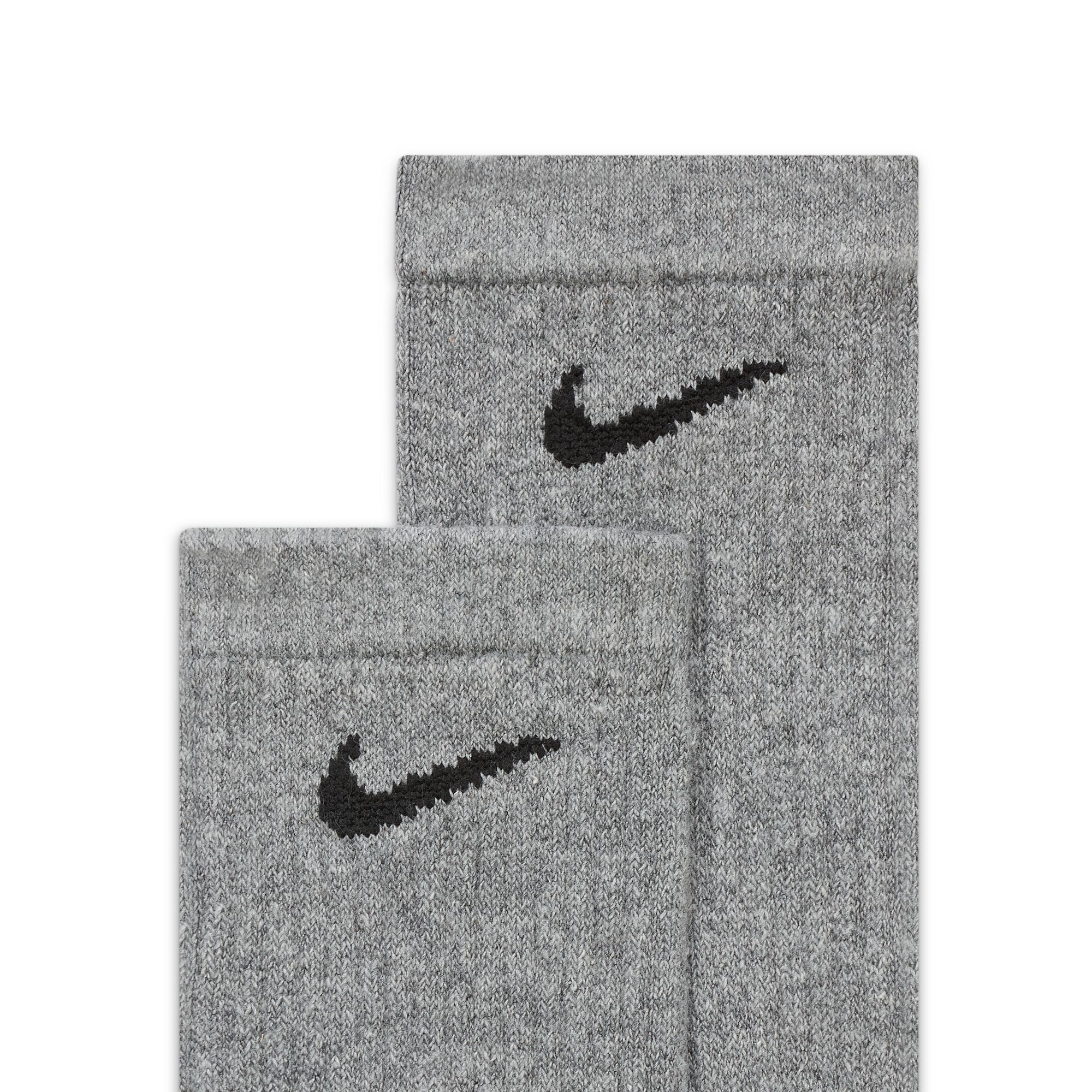 Nike Everyday Cushioned Crew Training Socks 3PK | Carbon Heather/Black - Image 3