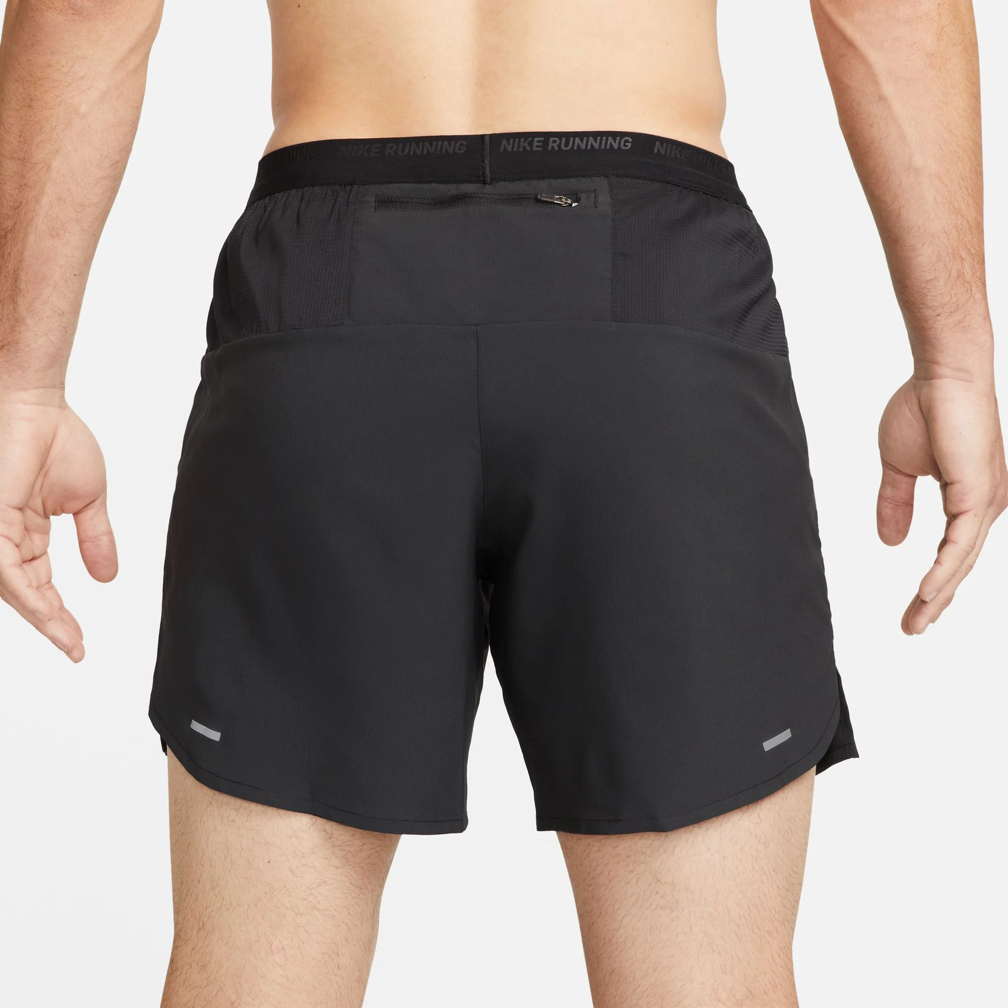 NIKE MENS DRI-FIT STRIDE 7" BRIEF LINED SHORTS | BLACK/REFLECTIVE SILVER - Image 2