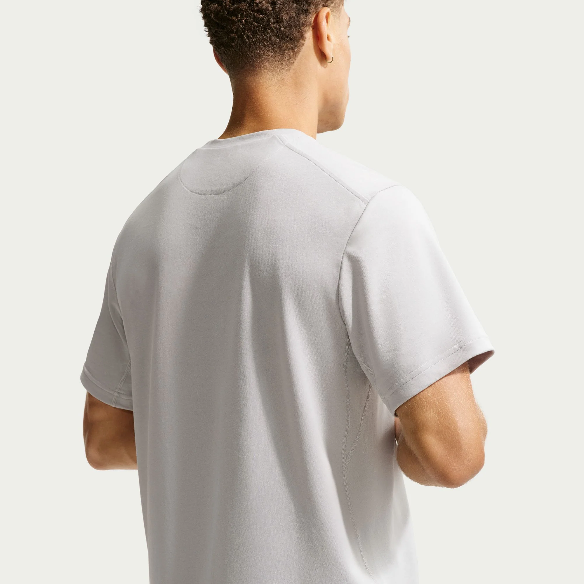 Nike Mens Primary Dri-FIT Versatile Tee | Grey Fog - Image 3