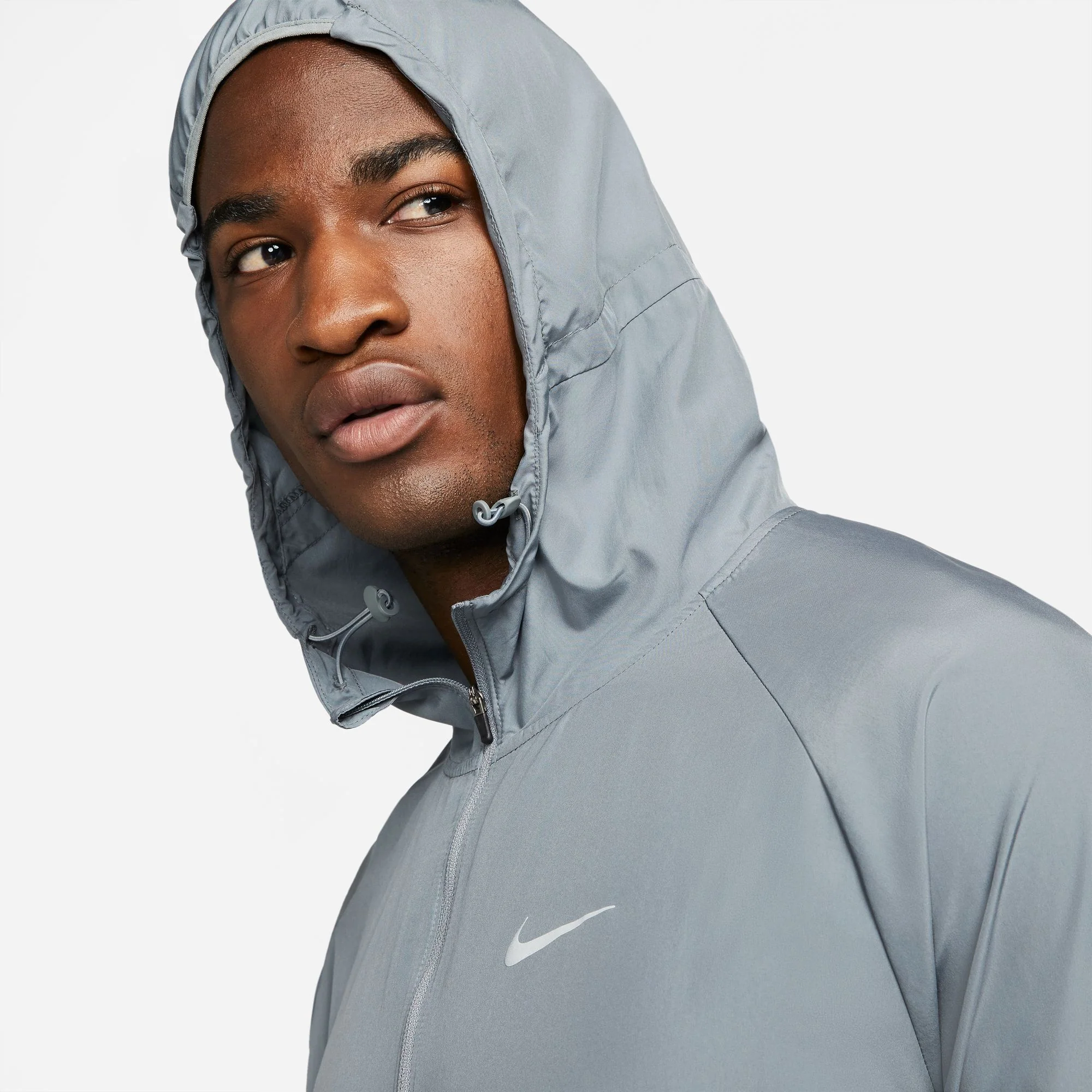 NIKE MENS MILER RUNNING JACKET | SMOKE GREY - Image 4