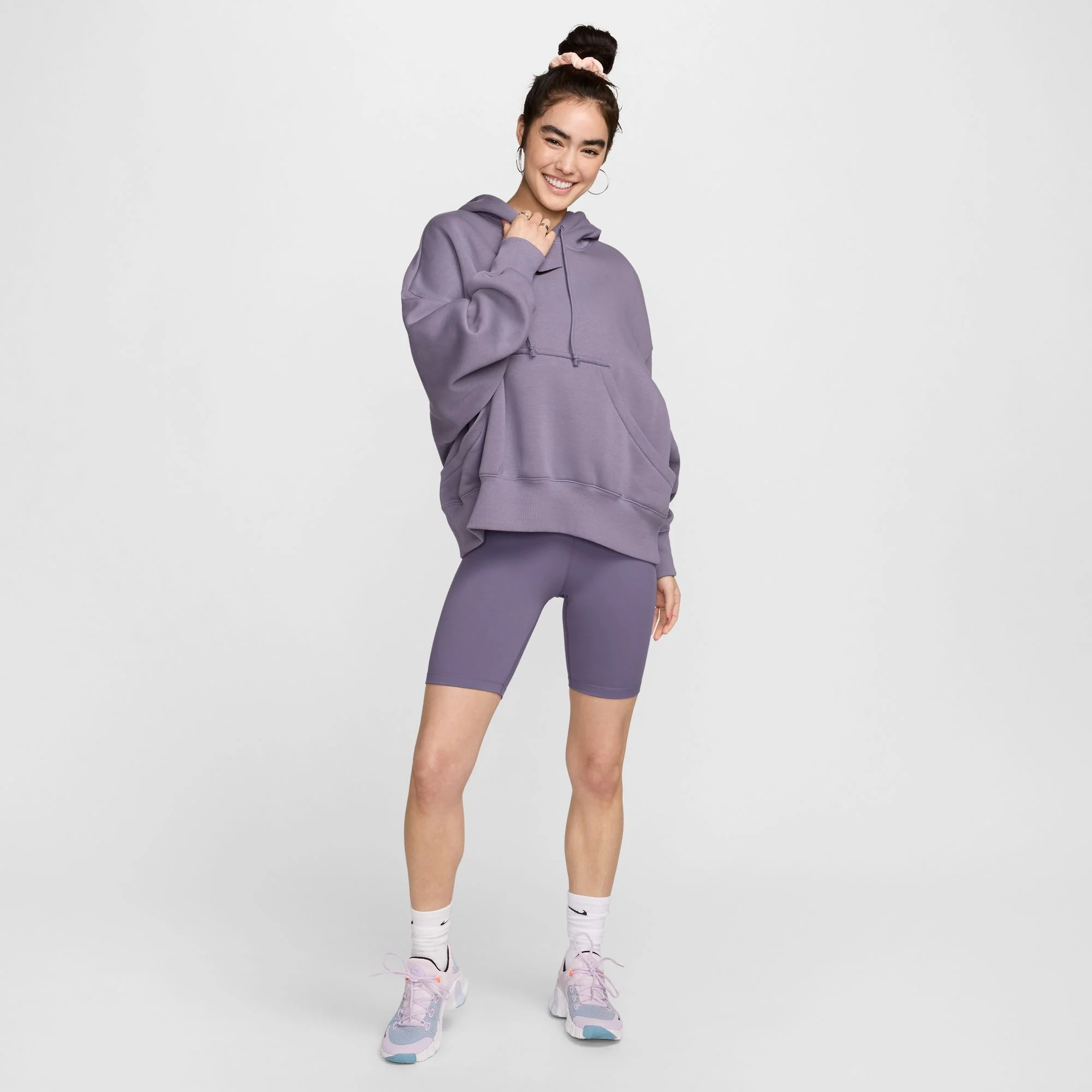 Nike Womens One High-Waisted 8" Biker Shorts | Daybreak/Black - Image 9