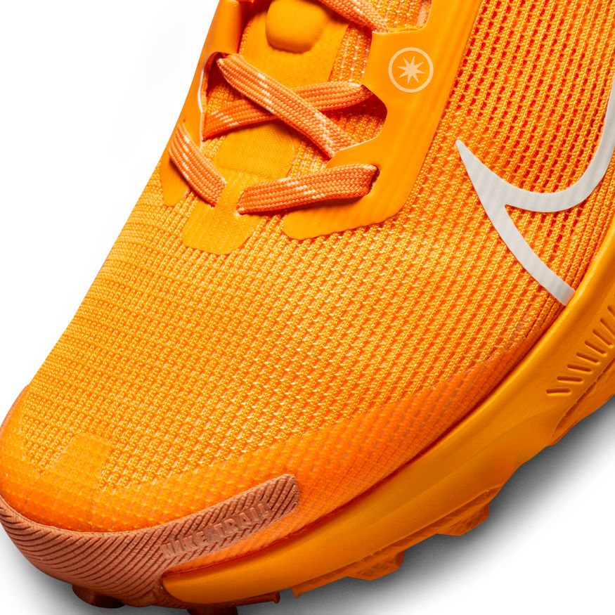 Nike Womens React Terra Kiger 9 | Melon Tint/Bright Mandarin - Image 7