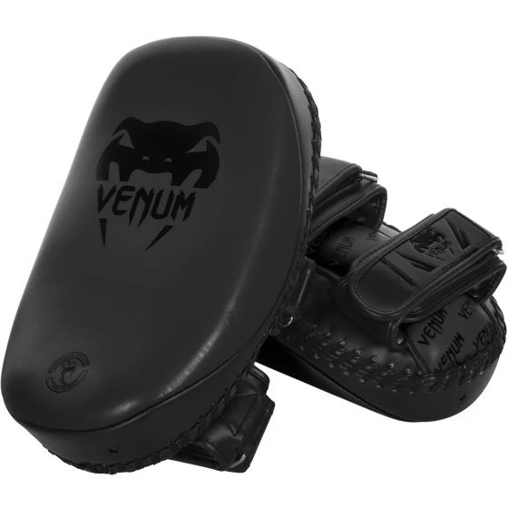 VENUM LIGHT KICK-PADS PAIR | MATTE BLACK